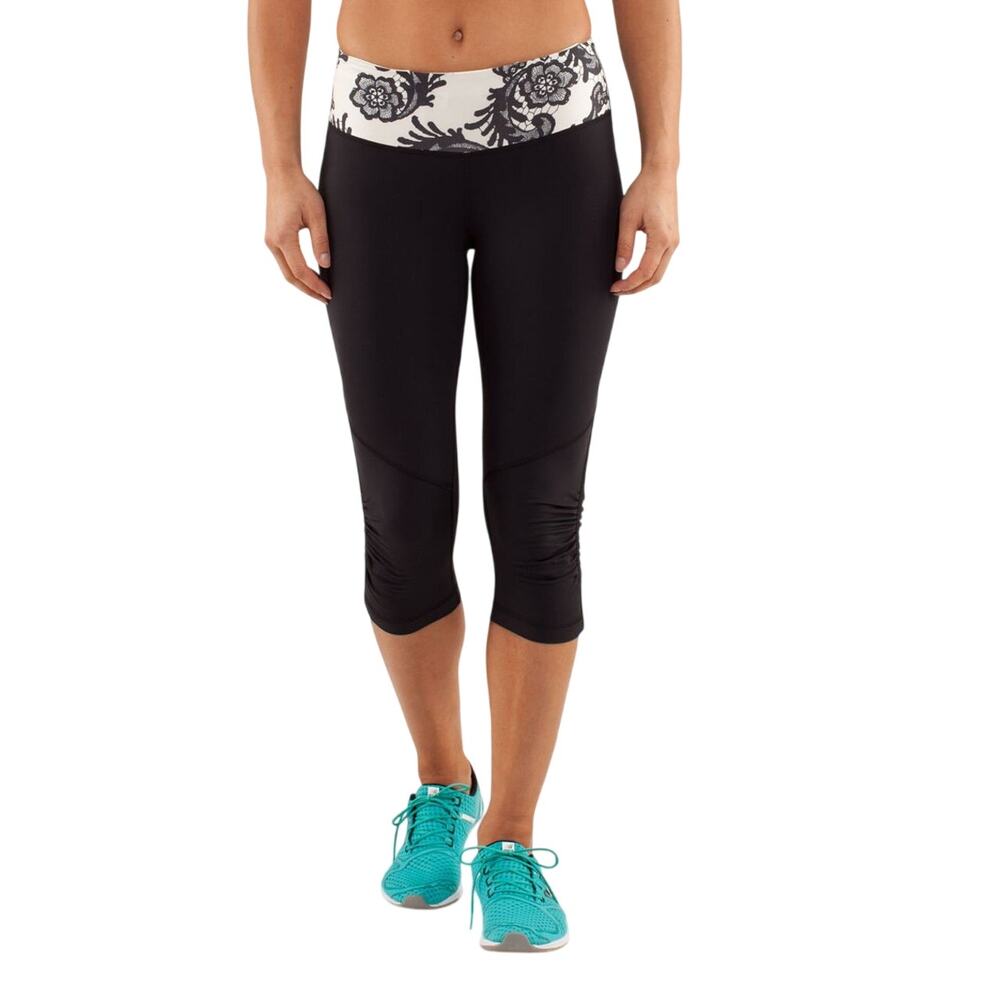 Lululemon Run For Your Life Crop Black Laceoflage Cream Size 4 Low Rise Run Gym